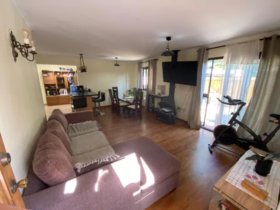 Venta Casa Remodelada En La Reina