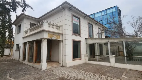 Local Comercial En Venta En Vitacura