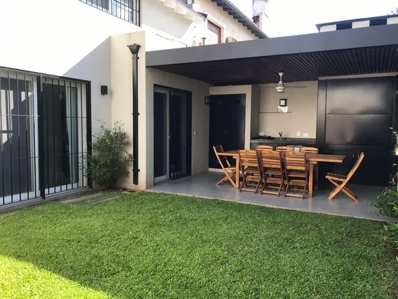 Casa  Venta  En Beccar Entre Vias Y Libertador 
