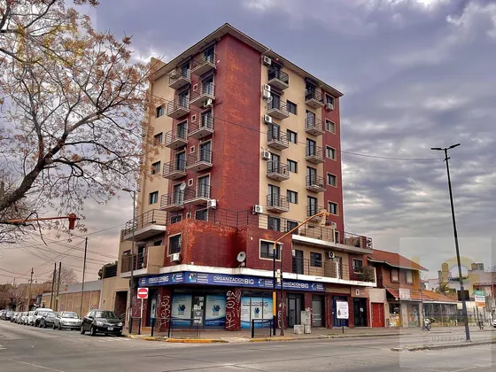 Departamento En  Venta 4 Ambientes En Berazategui Centro