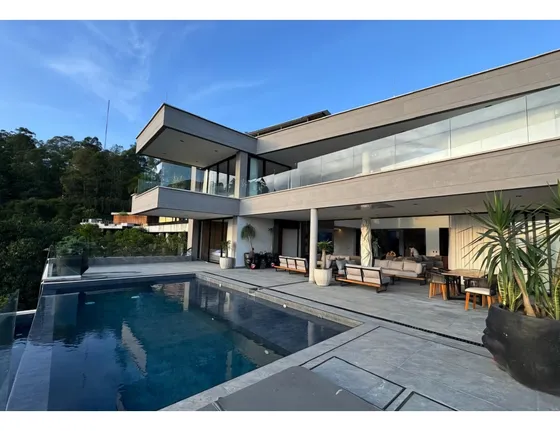 Venta Moderna Casa Con Piscina En Las Palmas -poblado. Pedido $15.000