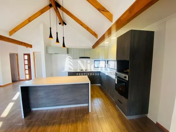 Casa En Venta De 3 Dorm. En Coinco