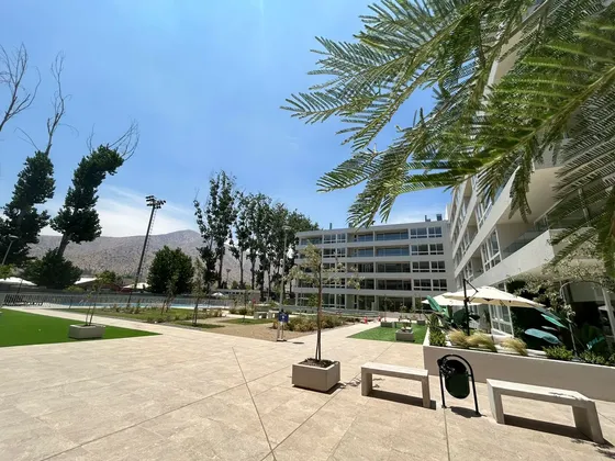 Departamento En Huechuraba | Condominio Los Sauces Ii