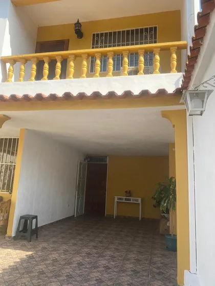 Casa En Venta Urbanizacion La Esmeralda, San Diego. Minerva K