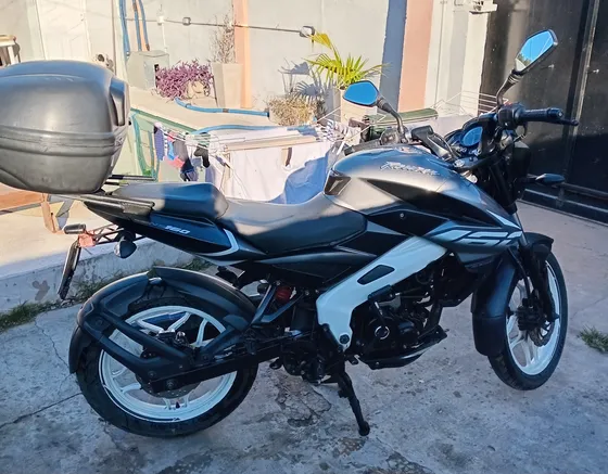 Con Detalle En Tablero Por Caída, No Incluye El Baul