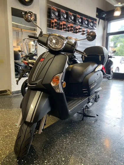 Moto Kymco Like 125 Scooter 2025 0km Negro Mate Zona Norte