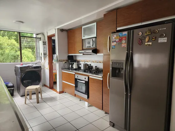 Apartamento En Venta En El Poblado. Cod V12718
