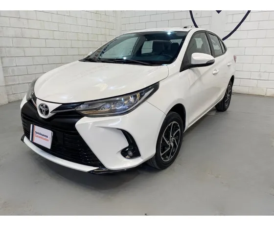 Toyota Yaris 1.5 Core Cvt Sedan At