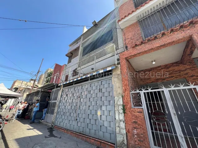 Se Vende Estratégico Local En Catia Mls 25-1403