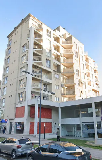 Cochera En  Muñiz 