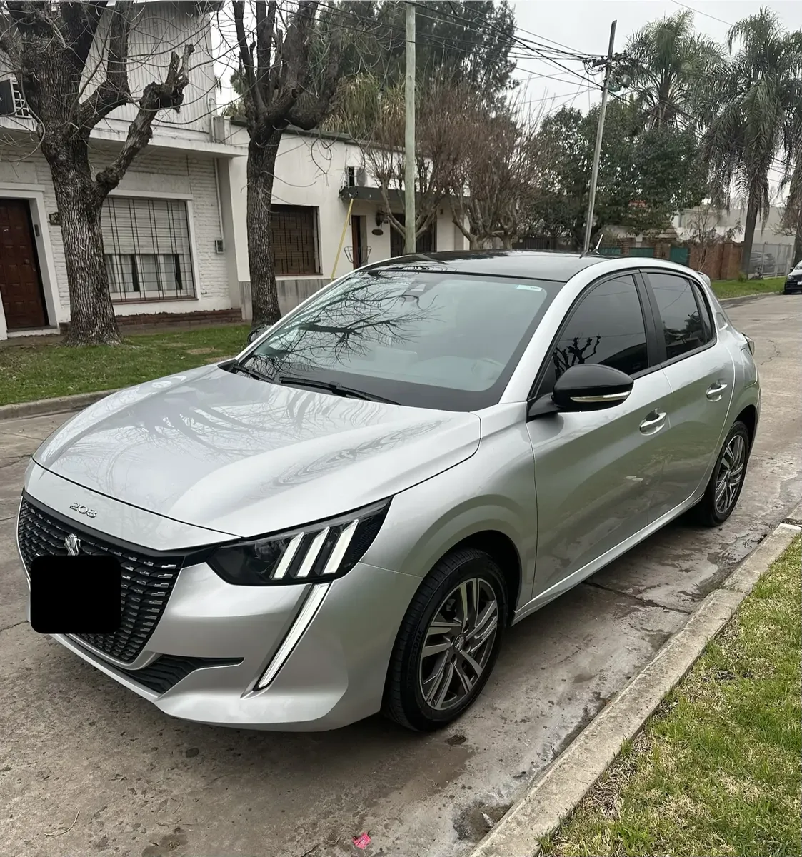 Peugeot 208 1.6 Feline Tiptronic