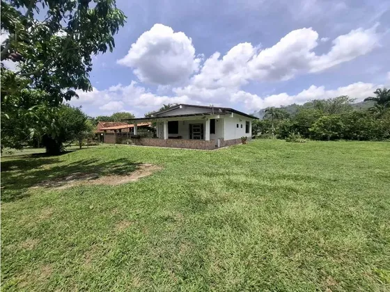 Casa Campestre En Venta Ubicada En Montalban Carabobo Wc-10044740