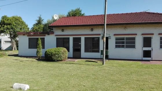 Gran Oportunidad Casa De 3 Amb Muy Luminosa En Barrio Country Weekend Escobar