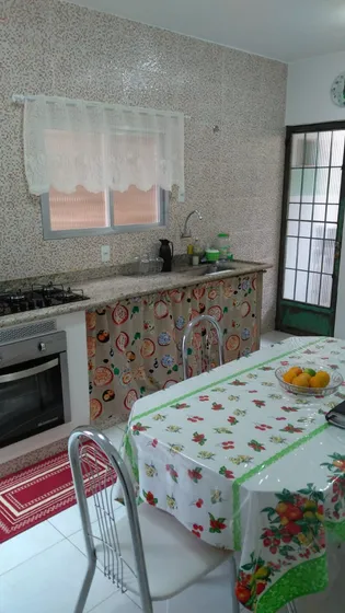 Casa 3 Quartos ,sala ,coz,2 Banheiros,garagem, Terr:7×30mt
