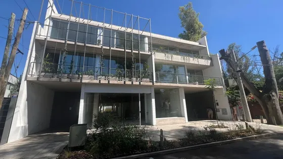 Alquiler Local A Estrenar En Parque Leloir 