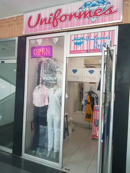 Local En Venta En Naguanagua Cc Cristal Aa
