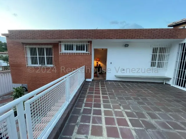 Fenomenal Apartamento/casa Tipo Anexo En Alquiler! Ubicado En Calle Cerrada Con Vigilancia 24/7. Vi Mls #25-1503