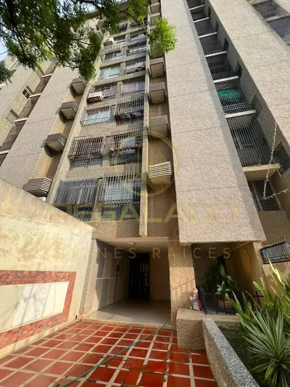 Esav-1884 Zona Norte Apartamento Edificio Cayaurima V Sector La Paragua