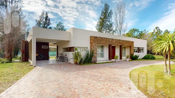 Venta Casa Miralagos 3 Dormitorios