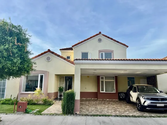 Casa Ampliada, De 160 M² En Laguna Cóndores En Nos