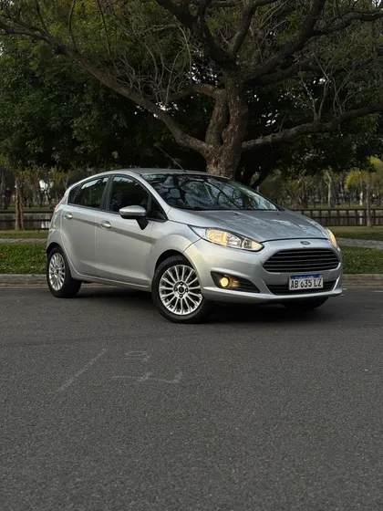 Ford Fiesta Kinetic 1.6 Se 120cv