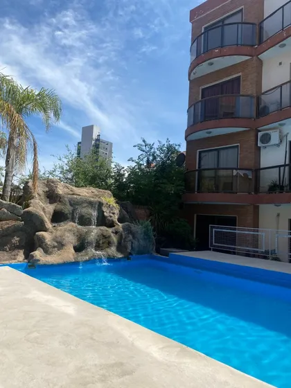Departamento De Un Dormitorio, Cochera, Centro