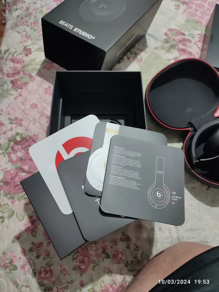 Fone de ouvido Beats Studio³ Wireless - White | Parcelamento sem juros