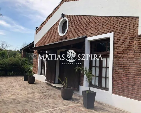 Casa En Venta En Los Pingüinos