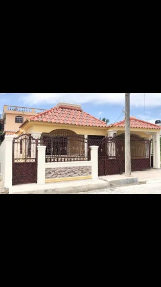 Venta De Casa En La Autopista De San Isidro Brisa Oriental
