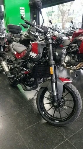 Benelli Leoncino 250 Cafe Scrambel (no Husqvarna) Okm #2