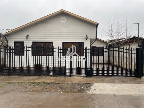Casa En Arriendo De 2 Dorm. En Curicó(40205)