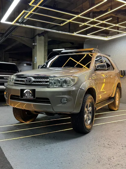 Toyota Fotuner Sr