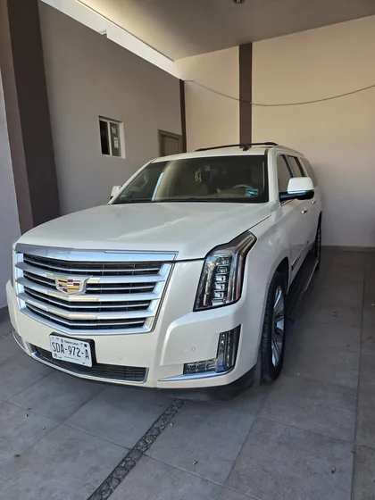 Cadillac Escalade Esv 6.2 Platinum At
