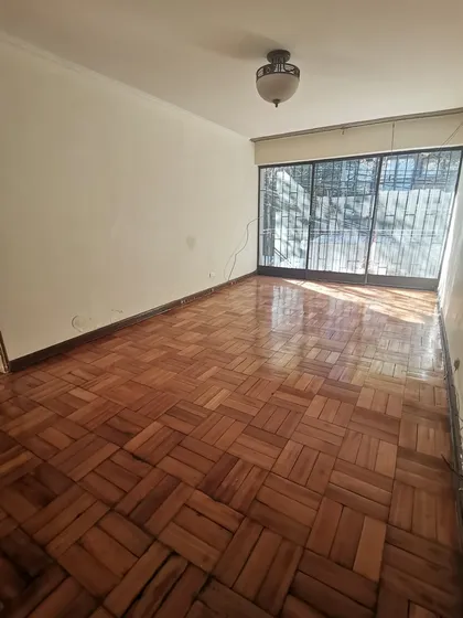 Cercano A Metro Monseñor Eyzaguirre | Construcción Año 60