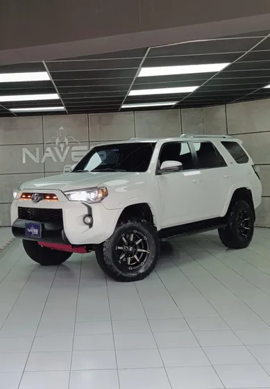 Toyota 4runner Sr5