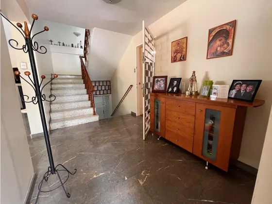 Vendo Casa 323m2 Lomas De Chuao 8218