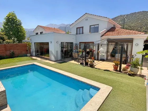 Casa En Venta Huinganal 4 Dormitorios