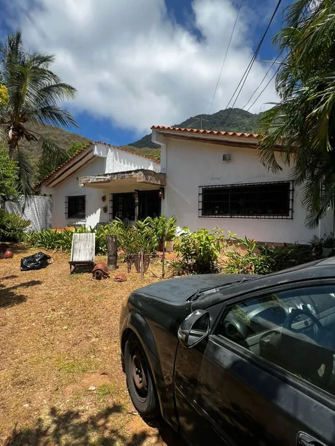 Casa Estilo Rustico En Zona Tranquila Ic-00437