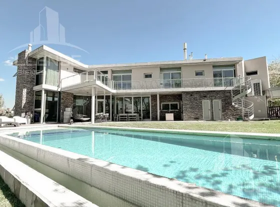 Casa 6 Ambientes Fondo Al Lago En Venta - Fincas De Hudson