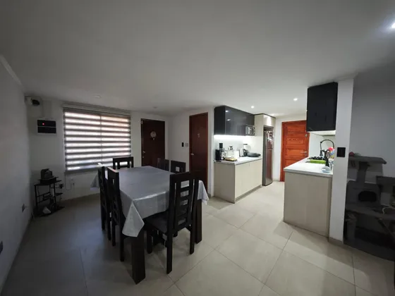Cómoda Y Moderna Casa En Villa Campus