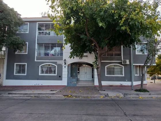 Departamento En Venta Calle Marmol, Godoy Cruz Mza