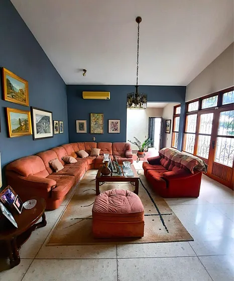 Casa De Una Planta En La Viña, Conjunto Cerrado - At