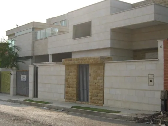 Altos De Guataparo Casa En Obra Gris En Venta Ubicada En Valencia 24-21203 Eloisa Mejia