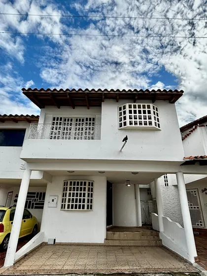 Casa En Venta Urb California Suites / Ym
