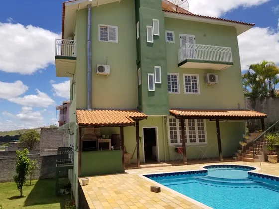 Está Procurando Um Imóvel Para Passar Momentos Especiais.