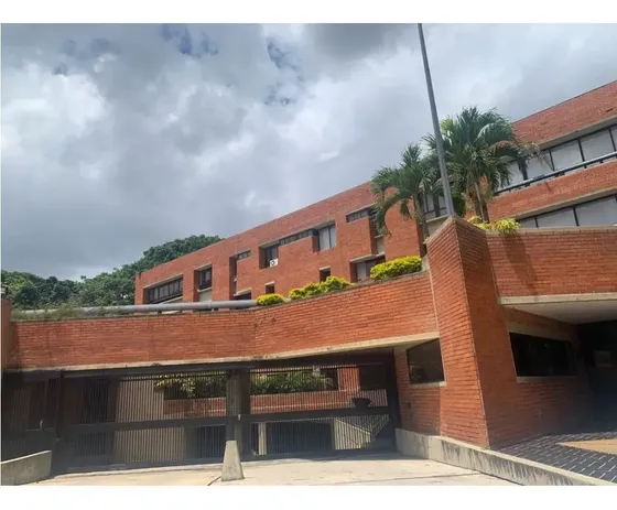 Apartamento Duplex En Residencias Villa Bermeja, Urbanización Chulavista