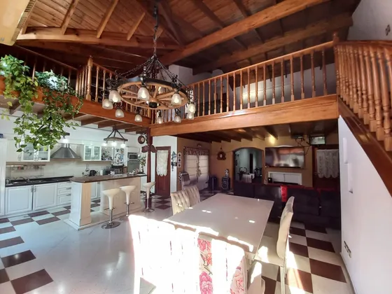Hermosa Casa En Venta Lanus