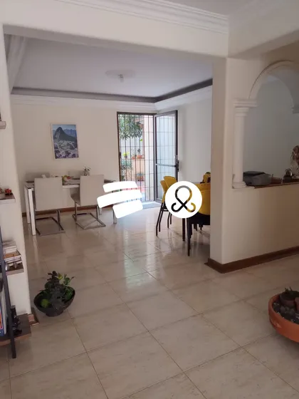 Venta Apartamento Laureles Cerca Iglesia Santa Teresa