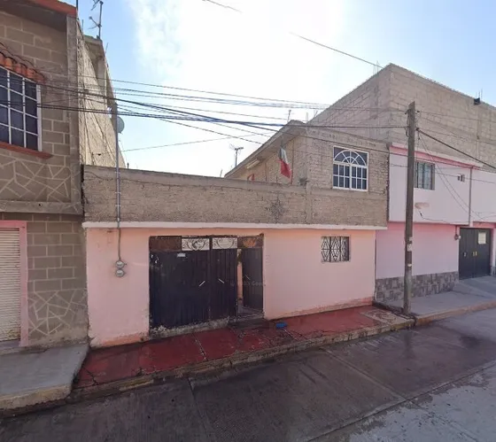 Casa En Venta En Carpinteros, Col. Carpinteros, Edo. De México, En Un Solo Nivel.