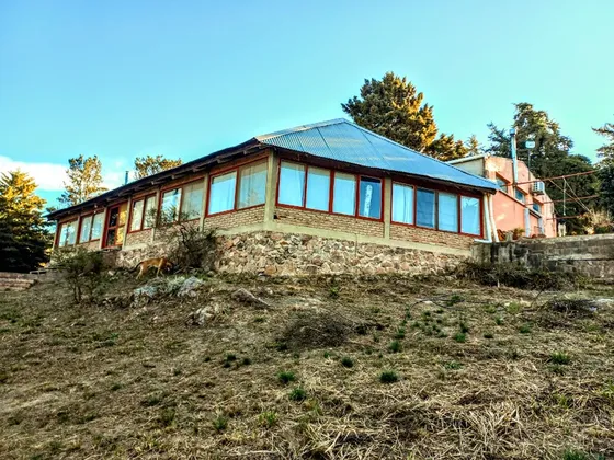 Venta 2 Hectareas Tanti Con Arroyo Casa Y Salon